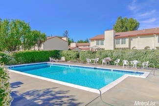 5042 Glide Dr Unit 8, Davis, CA 95618