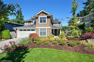 738 17th Ave W, Kirkland, WA 98033