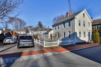 28 Dove St Unit 1, Newburyport, MA 01950