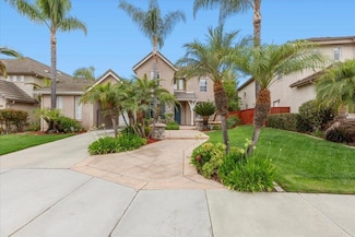 320 Crownview Ct, San Marcos, CA 92069