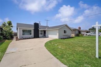 1233 Oakhurst Dr, San Bernardino, CA 92404
