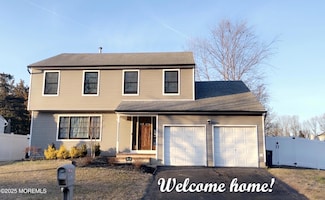 10 Davids Ln, Howell, NJ 07731