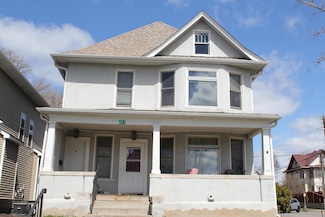697 Cook Ave E, Saint Paul, MN 55106
