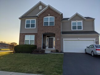 2109 Trophy Dr, Marysville, OH 43040