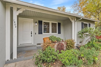 1904 Iris Ave, Sacramento, CA 95815