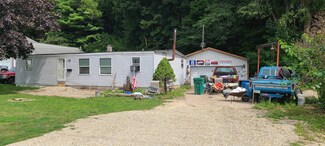 214 Pleasant Ridge Rd, Marquette, IA 52158