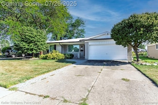 11756 Canterbury Dr, Warren, MI 48093