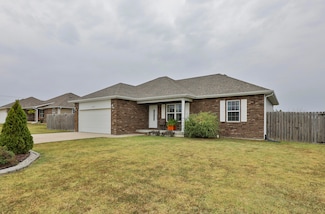 4723 S 125th Rd, Bolivar, MO 65613