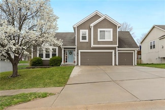 9712 N Highland Terrace, Kansas City, MO 64155
