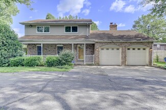 2103 Main St, Highland, IN 46322