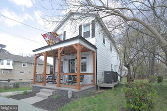 202 S Main St, North East, MD 21901