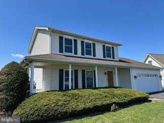29 Wetherburn Rd, Enola, PA 17025