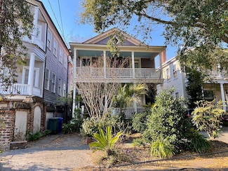 32 1/2 Chapel St, Charleston, SC 29403