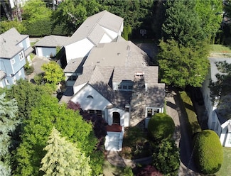 1666 Johnson Rd NE, Atlanta, GA 30306
