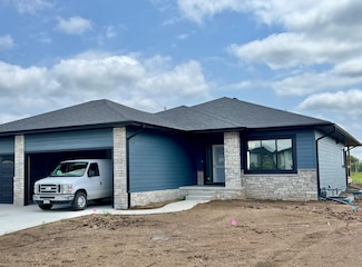 2220 S 95th St, Lincoln, NE 68510