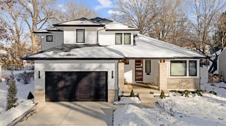 7115 Buena Vista St, Prairie Village, KS 66208