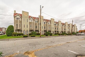 70 Austin St Unit 24, Lowell, MA 01854