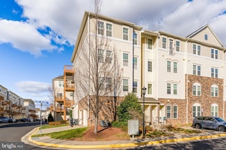 42235 San Juan Terrace Unit 303, Stone Ridge, VA 20105