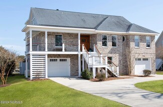 106 Anna Ct, Hampstead, NC 28443
