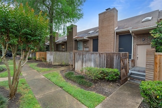 13742 Hollowgreen Dr Unit 604, Houston, TX 77082