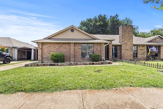 713 Lemons St, Cedar Hill, TX 75104