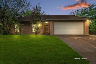 7000 Natchez Ct, Fort Worth, TX 76133