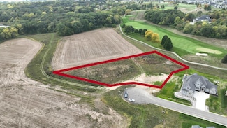 4917 Home Stretch Dr, Waunakee, WI 53597