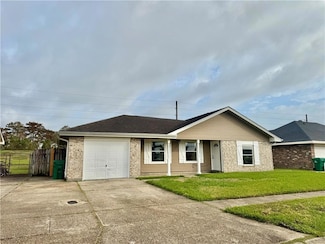 5333 Tusa Dr, Marrero, LA 70072