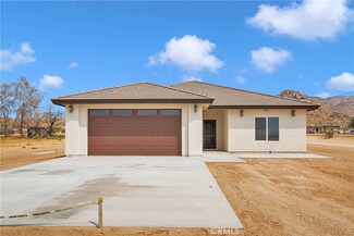15523 Laguna Seca Dr, Apple Valley, CA 92307