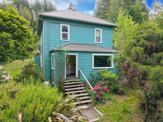88447 Lampa Ln, Coquille, OR 97423