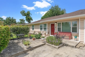 2931 Robertson St, Houston, TX 77009