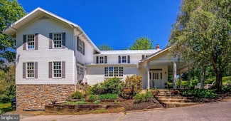 17026 Simpson Cir, Paeonian Springs, VA 20129