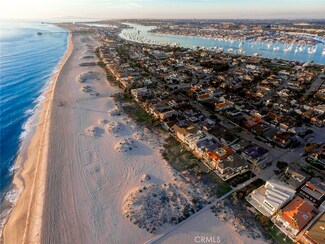 2046 E Oceanfront, Newport Beach, CA 92661