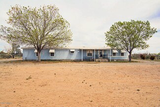 501 E Lisa Dr, Chaparral, NM 88081