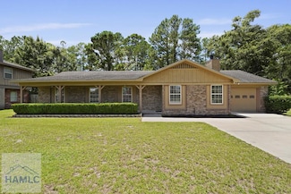 110 Flat Shoal Ln, Hinesville, GA 31313