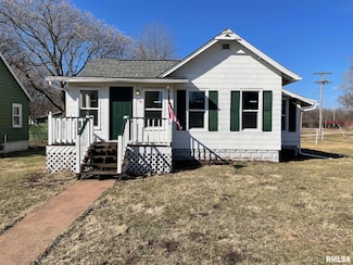 106 W Race St, San Jose, IL 62682