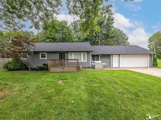 8307 Whiteford Rd, Ottawa Lake, MI 49267