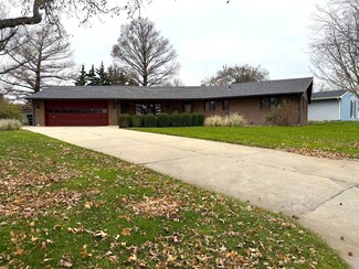 431 Parklane St, Pratt, KS 67124