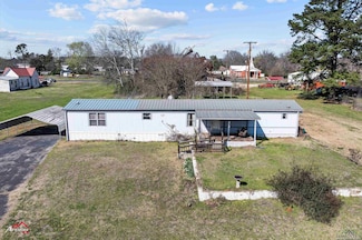 300 W Henderson St, Mount Enterprise, TX 75681