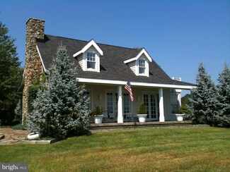 12102 Leeds Chapel Ln, Markham, VA 22643