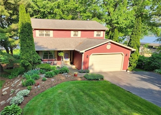 808 Latonka Dr, Mercer, PA 16137