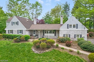 209 Lake Rd, Basking Ridge, NJ 07920