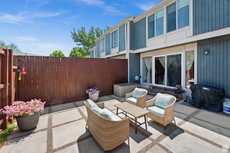 2613 W Village Ln Unit B, Taylorsville, UT 84129