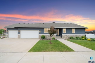 8620 W 22nd St, Sioux Falls, SD 57106