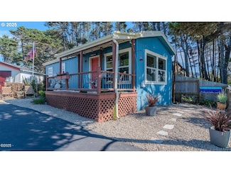 4875 N Highway 101, Depoe Bay, OR 97341