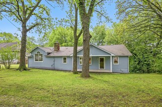 7953 County Lane 192, Carthage, MO 64836