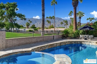 5365 E Cherry Hills Dr, Palm Springs, CA 92264