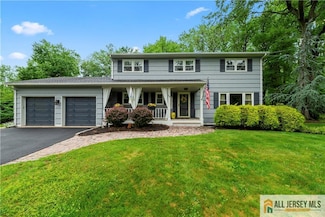 14 Devon Rd, Edison, NJ 08820