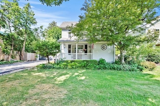 338 N Benton St, Palatine, IL 60067