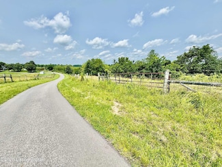 5 Baker Ridge Rd, Willisburg, KY 40078